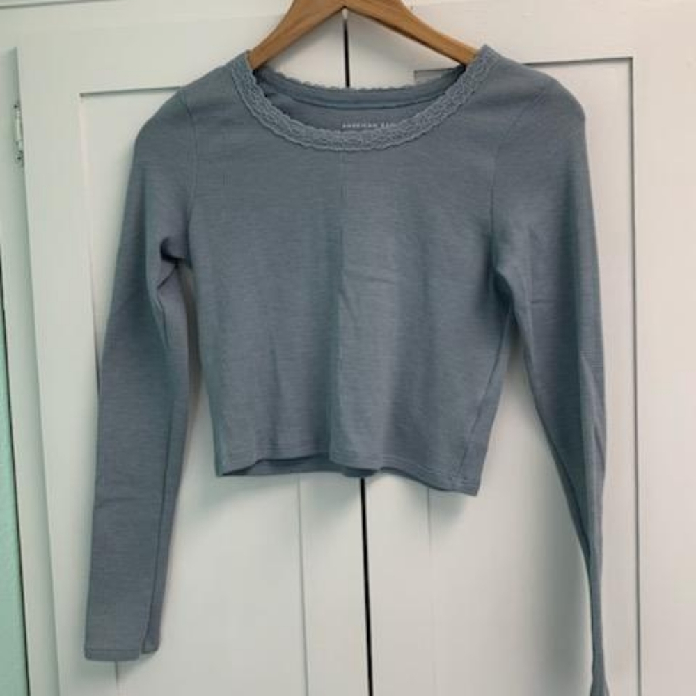 American Eagle Crop Top